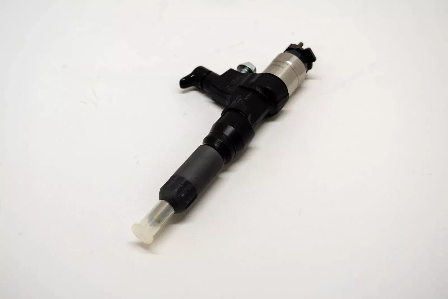 095000-0920 - FUEL INJECTOR HINO KOBELCO - NEW REPLACEMENT