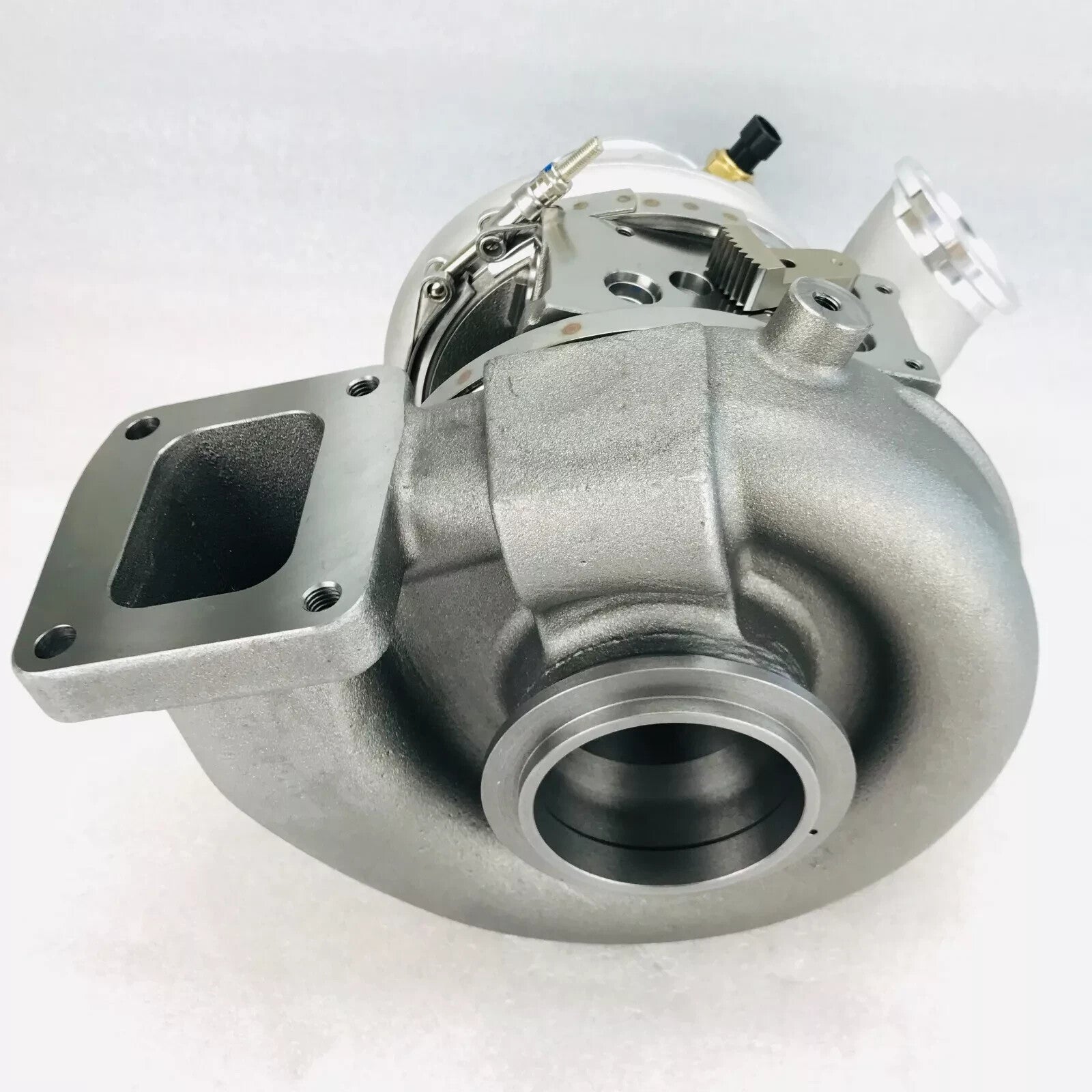 2882112 - TURBO CUMMINS HE400VG HE451VE - ISX / QSX - NEW REPLACEMENT WITHOUT AC